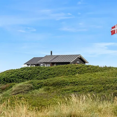 Bjerund - 300m From The Sea By Interhome Lokken